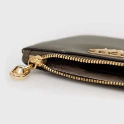 Γυναικεία Πορτοφόλια Δερμάτινο πορτοφόλι MICHAEL Michael Kors χρώμα: πράσινο -Michael Kors Εκπτώσεις unnamed file 1100