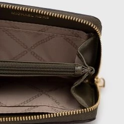 Γυναικεία Πορτοφόλια Δερμάτινο πορτοφόλι MICHAEL Michael Kors χρώμα: πράσινο -Michael Kors Εκπτώσεις unnamed file 2333