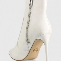 Γυναικεία Μποτάκια Δερμάτινες μπότες MICHAEL Michael Kors Rue χρώμα: άσπρο 8 Γυναικεία Μποτάκια Δερμάτινες μπότες MICHAEL Michael Kors Rue χρώμα: άσπρο -Michael Kors Εκπτώσεις unnamed file 238