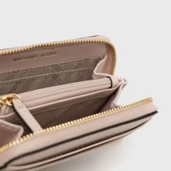 Γυναικεία Πορτοφόλια Δερμάτινο πορτοφόλι MICHAEL Michael Kors χρώμα: ροζ -Michael Kors Εκπτώσεις unnamed file 2660