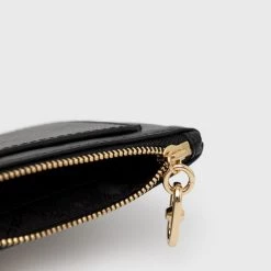 Γυναικεία Πορτοφόλια Δερμάτινο πορτοφόλι MICHAEL Michael Kors χρώμα: μαύρο -Michael Kors Εκπτώσεις unnamed file 321