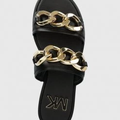 Γυναικεία Σαγιονάρες Δερμάτινες παντόφλες MICHAEL Michael Kors Scarlett Double Band χρώμα: μαύρο -Michael Kors Εκπτώσεις unnamed file 3629