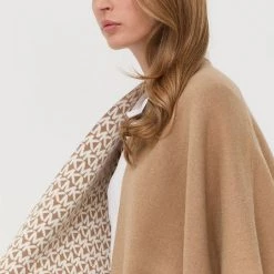 Γυναικεία Πόντσο με μείγμα μαλλιού MICHAEL Michael Kors μπεζ -Michael Kors Εκπτώσεις unnamed file 589